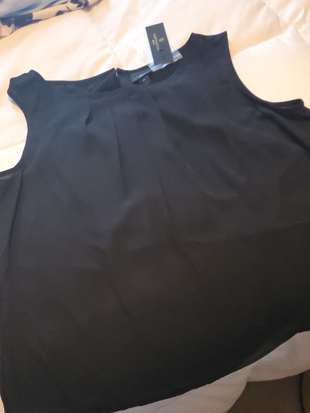Worthington Black Sleeveless Pleated Front Camisole